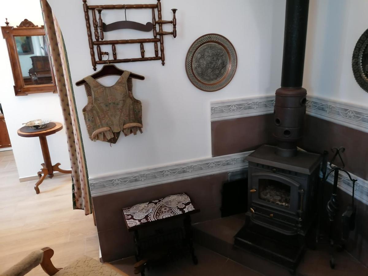 Gothic House Apartments クレムニツァ エクステリア 写真